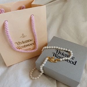 AUTHENTIC VIVIENNE WESTWOOD PEARL CHOCKER